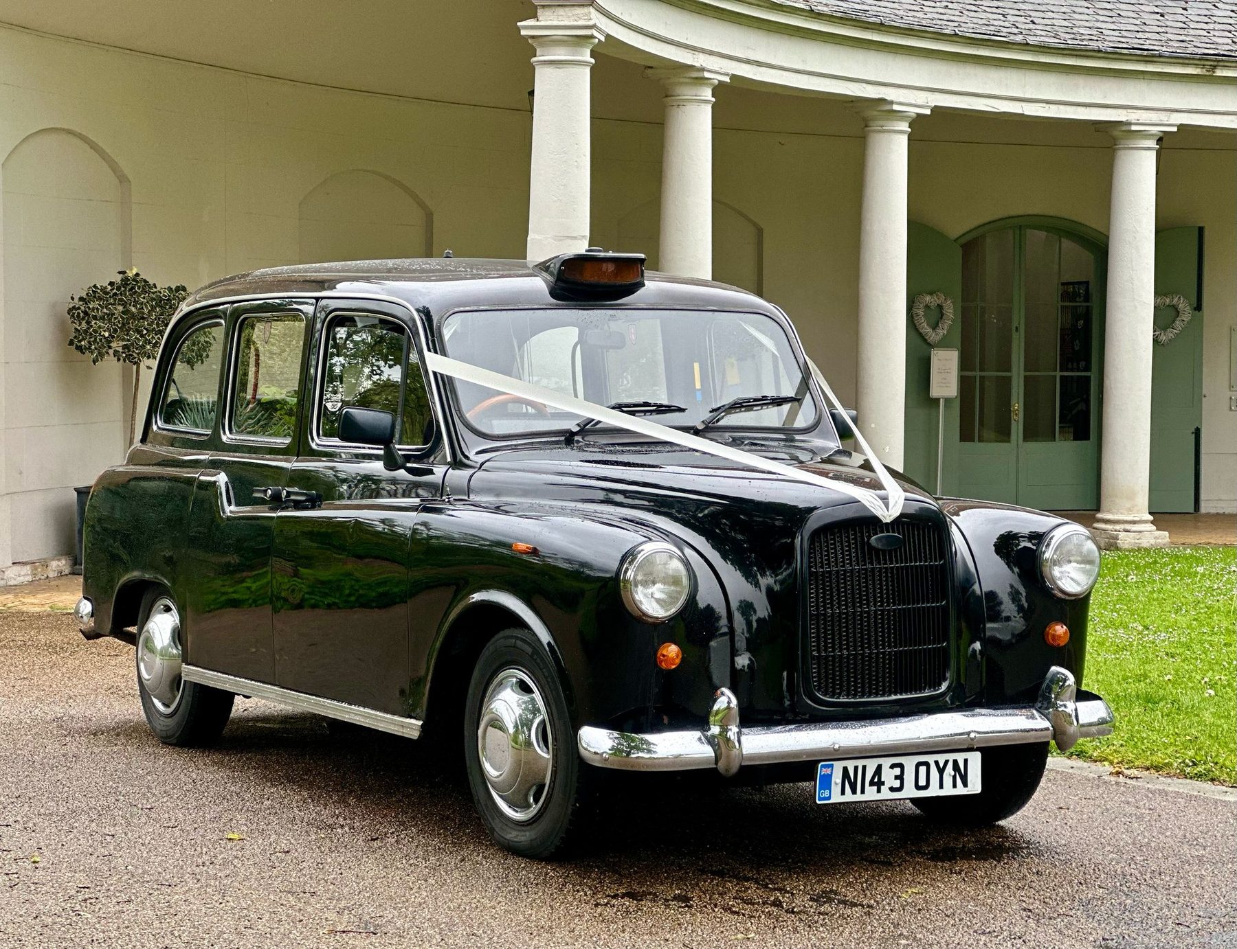 Black London Taxi